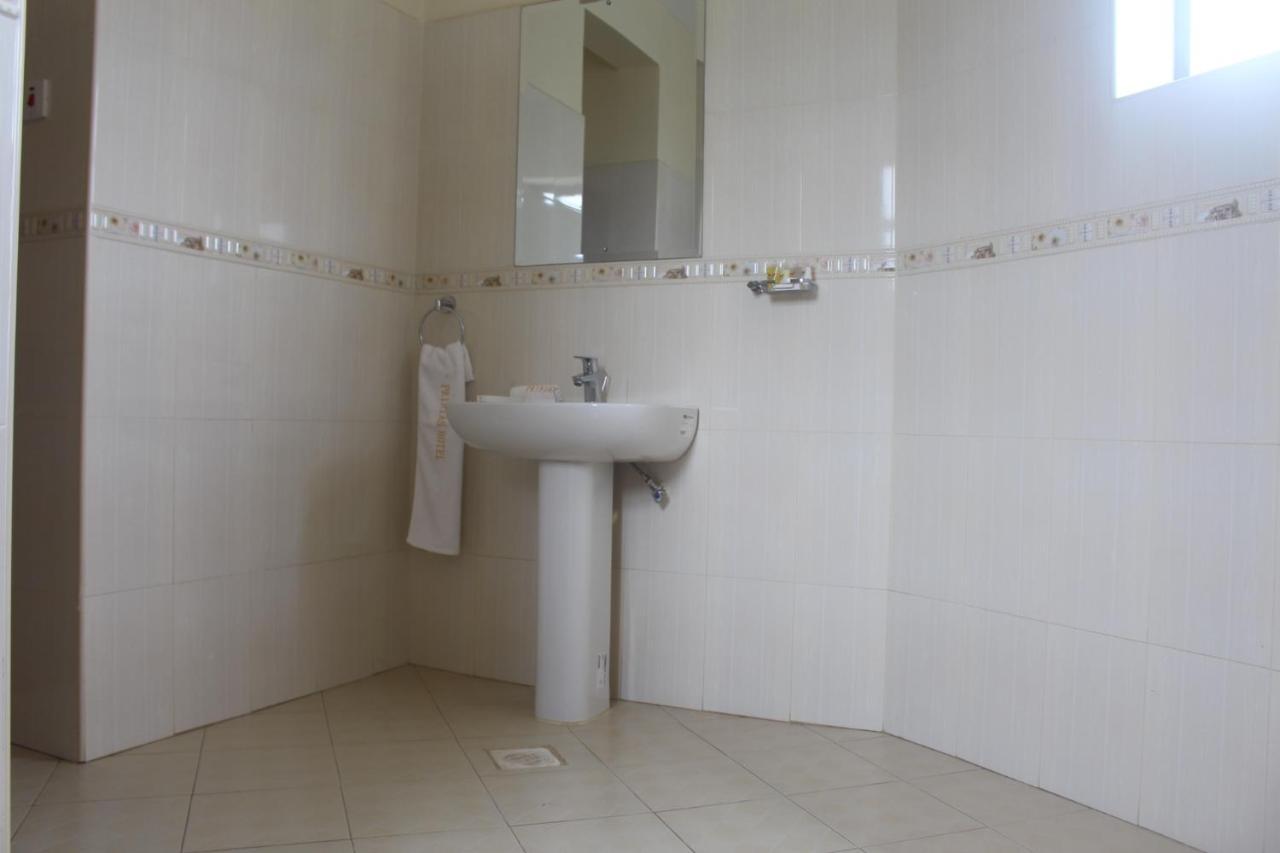 Prinias Hotel Kisumu Buitenkant foto