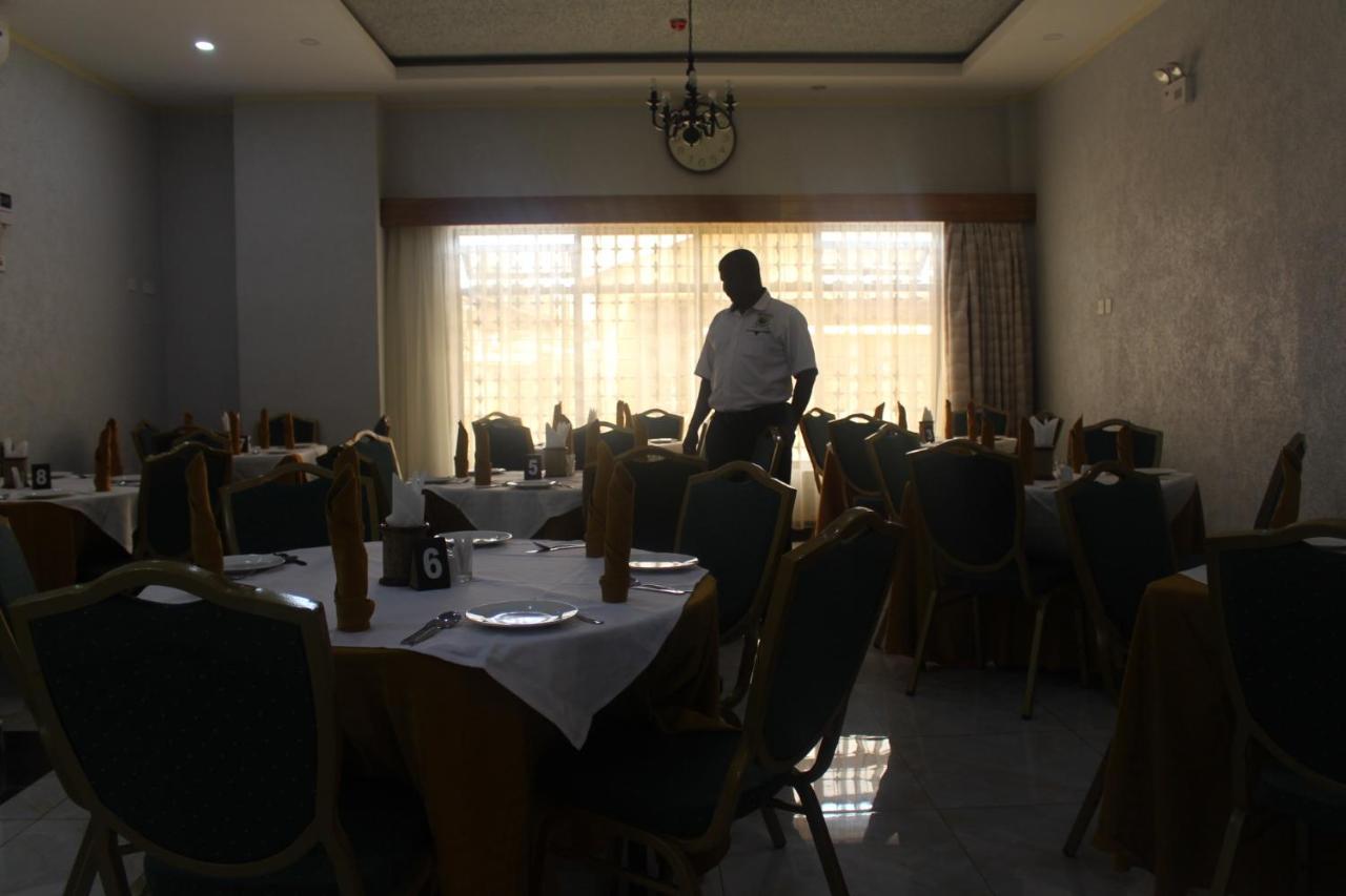 Prinias Hotel Kisumu Buitenkant foto