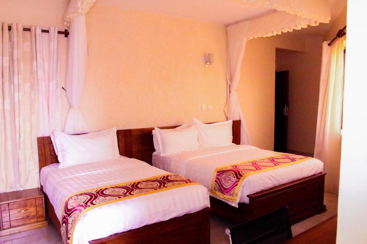 Prinias Hotel Kisumu Buitenkant foto