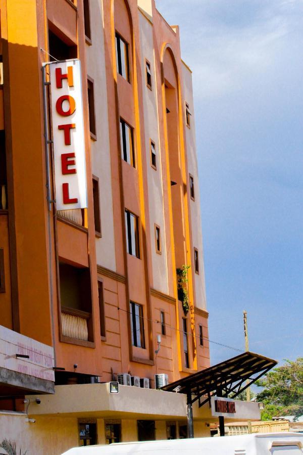 Prinias Hotel Kisumu Buitenkant foto
