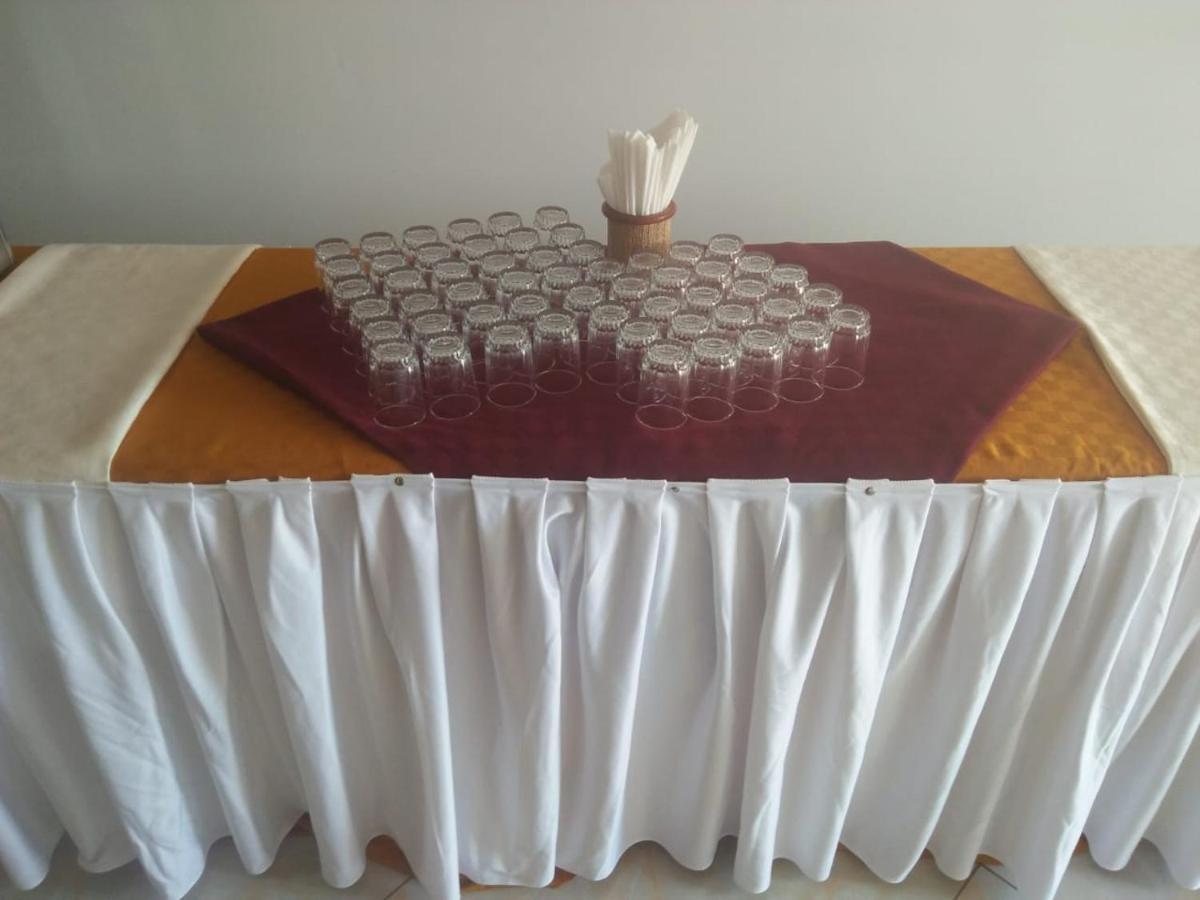 Prinias Hotel Kisumu Buitenkant foto