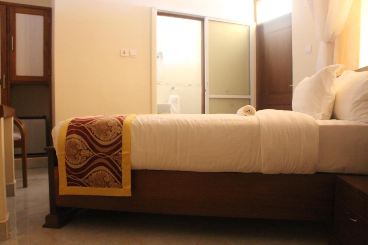 Prinias Hotel Kisumu Buitenkant foto