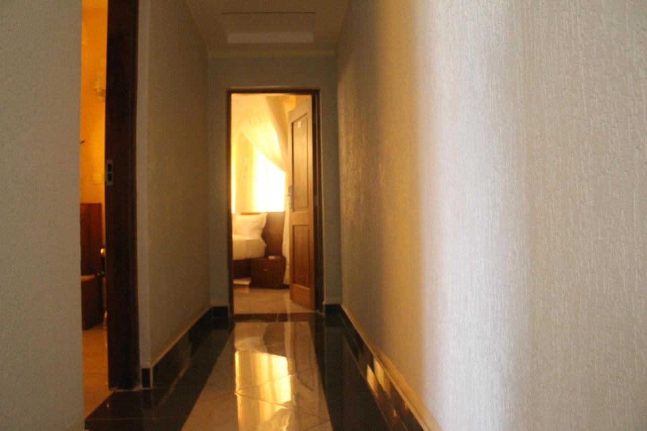 Prinias Hotel Kisumu Buitenkant foto