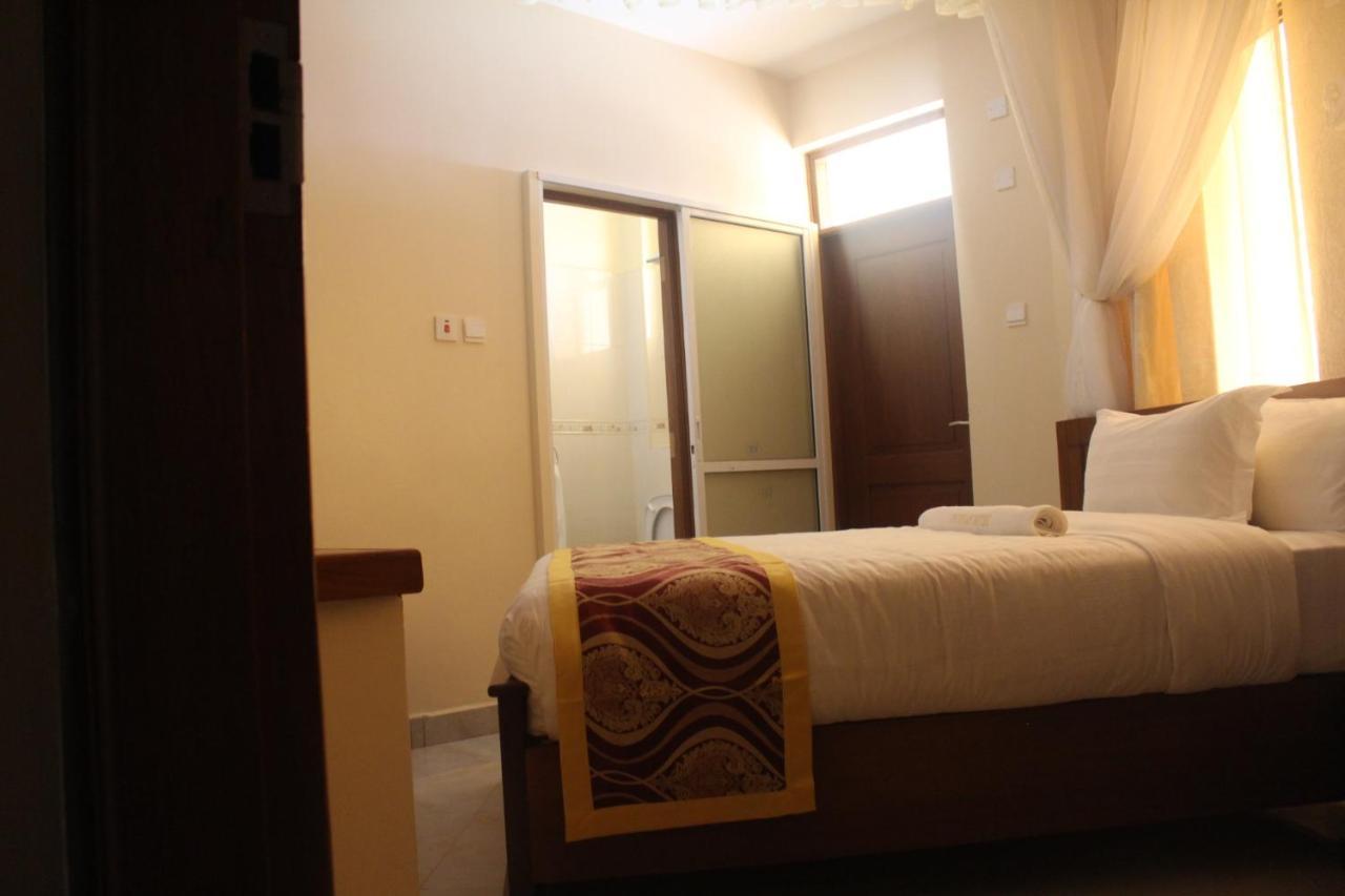 Prinias Hotel Kisumu Buitenkant foto
