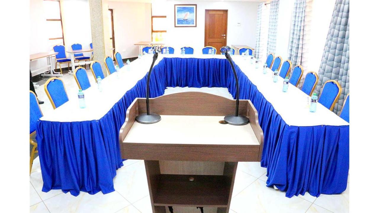 Prinias Hotel Kisumu Buitenkant foto
