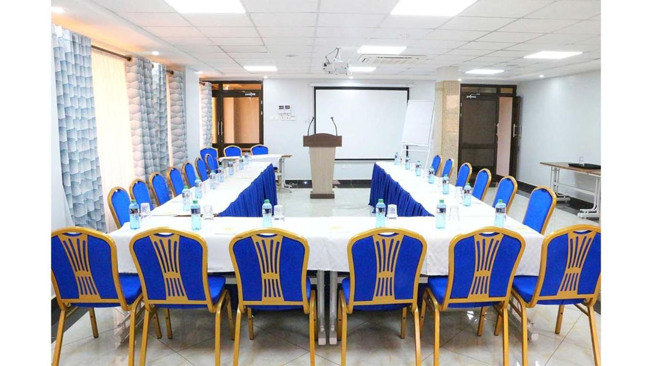 Prinias Hotel Kisumu Buitenkant foto