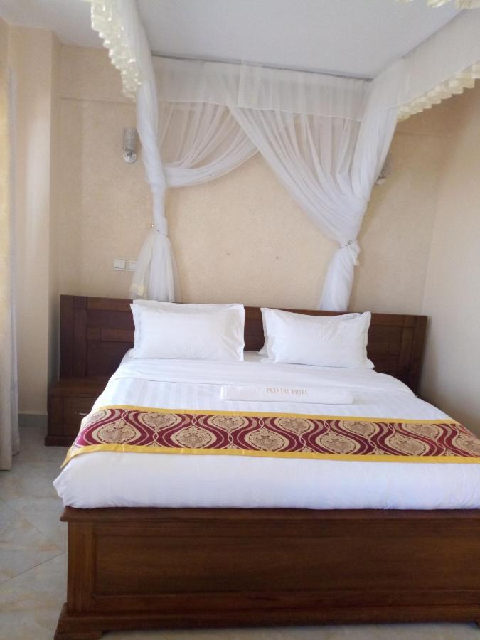 Prinias Hotel Kisumu Buitenkant foto